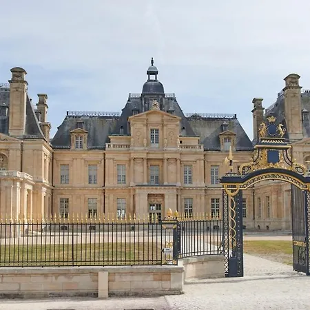 1 Min Gare Rer A - 20min Paris - Joli Neuf شقة